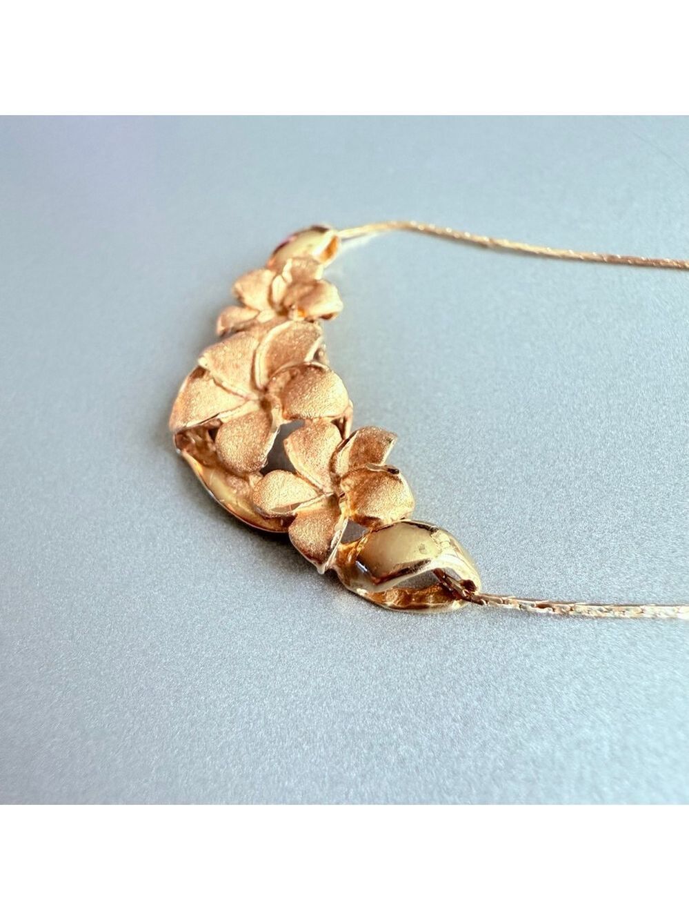 14K Solid Yellow Gold Three Hawaiian Plumeria Flower Pendant Enhancer Necklace - Picture 3 of 9